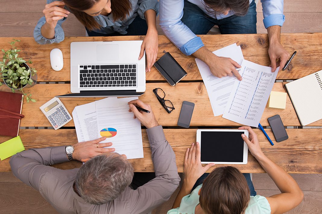 Masa Başı Çalışanları için Alternatif Spor Hareketleri