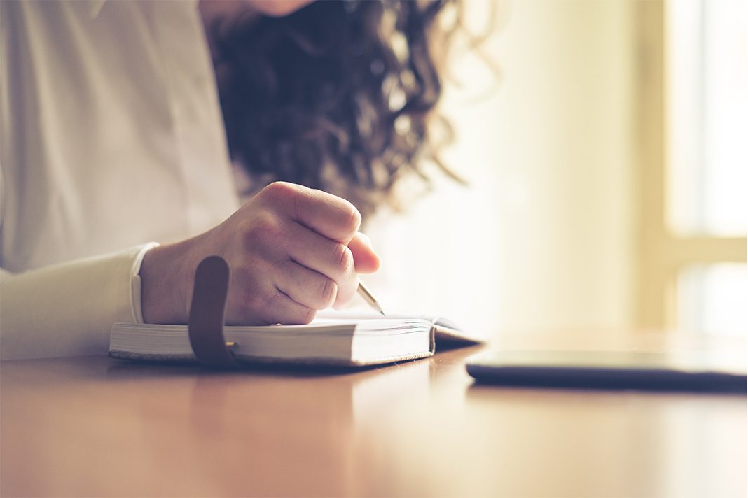 Gun-icerisinde-yorgun-hissetmemek-icin-bunlari-yapabilirsiniz