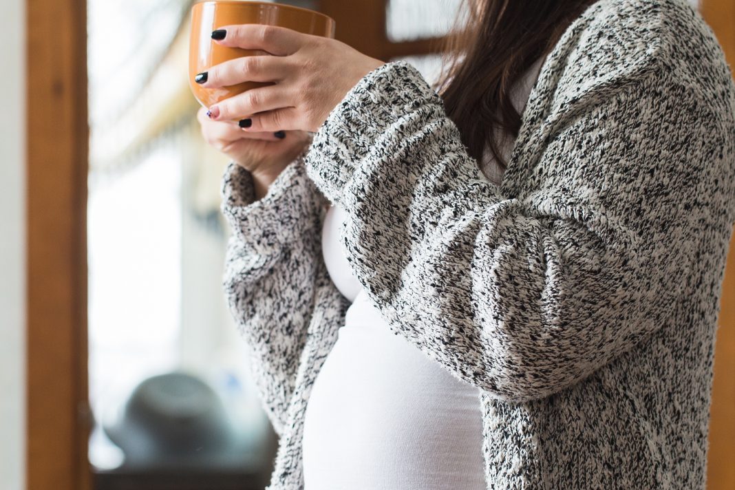 Hamilelikte-kafein-tuketimi-zararli-mi