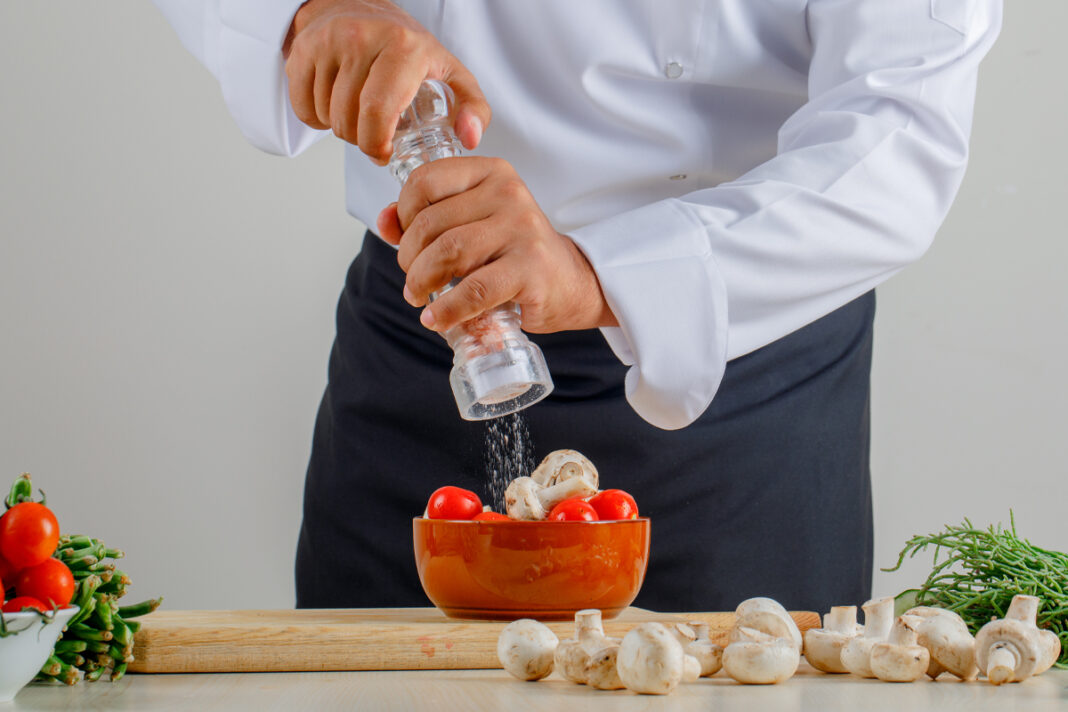 Sofranızın Vazgeçilemeyeni: Tuz ve Tuz Tüketimi Sofranızın Vazgeçilemeyeni: Tuz ve Tuz Tüketimi