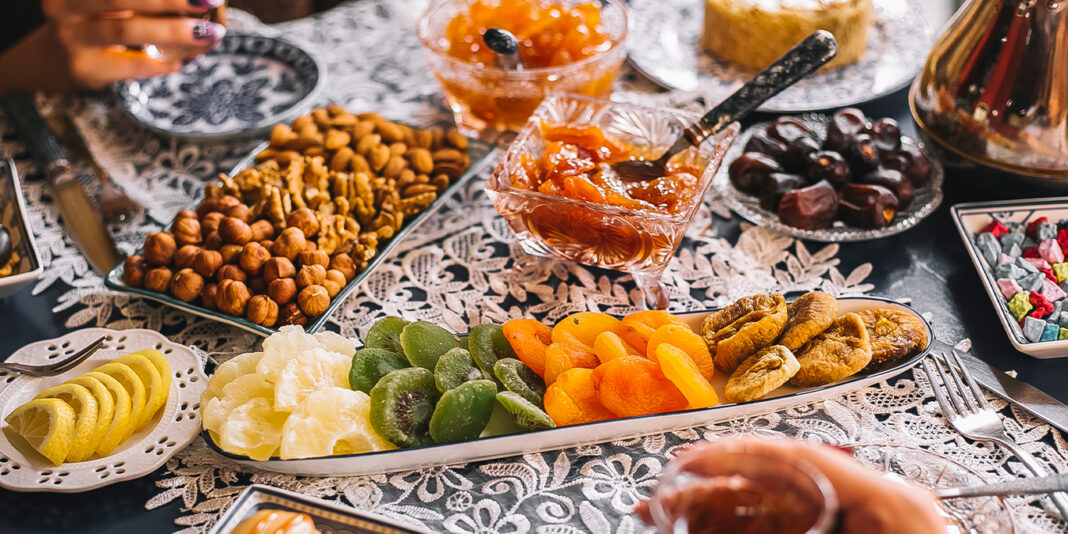 İftarda ve Sahurda Neler Tüketebilirsiniz? İftarda ve Sahurda Neler Tüketebilirsiniz?
